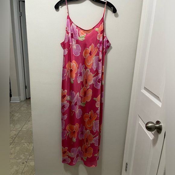 VTG NATORI SLIP DRESS IN A FLORAL PRINT - Picture 4 of 10